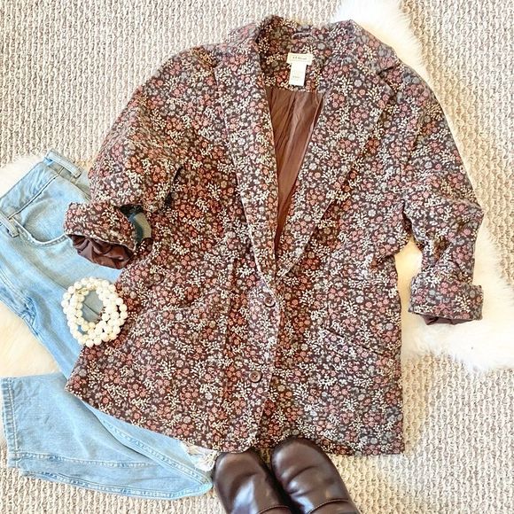 L.L. Bean Jackets & Blazers - ✨LLBEAN Corduroy Floral Brown Blazer Women’s Size 10✨